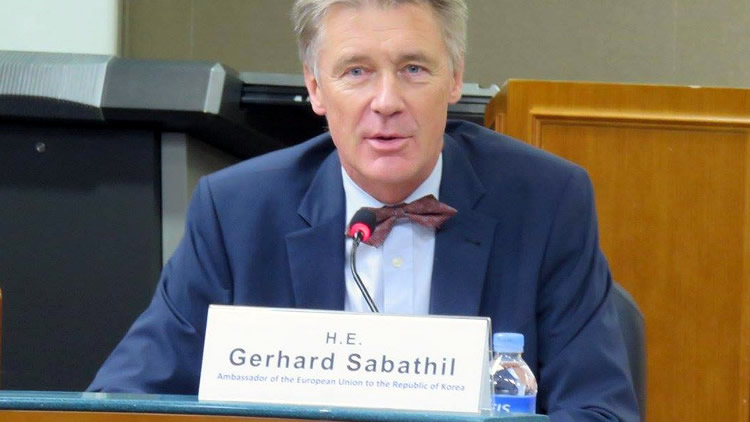 Gerhard Sabathil 欧盟前外交官格哈尔德·萨巴蒂尔